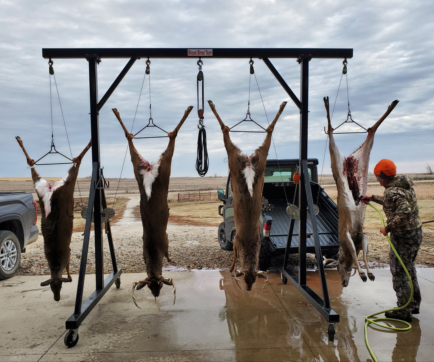 Minerva Creek - Makers of Specialty Game Hoisting Systems